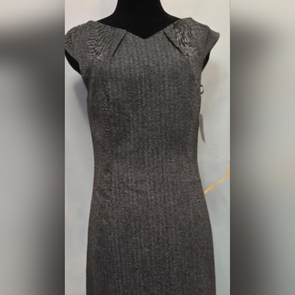 NWT Charcoal Grey Cap Sleeve Sheath Suit Dress Black White Herringbone 4